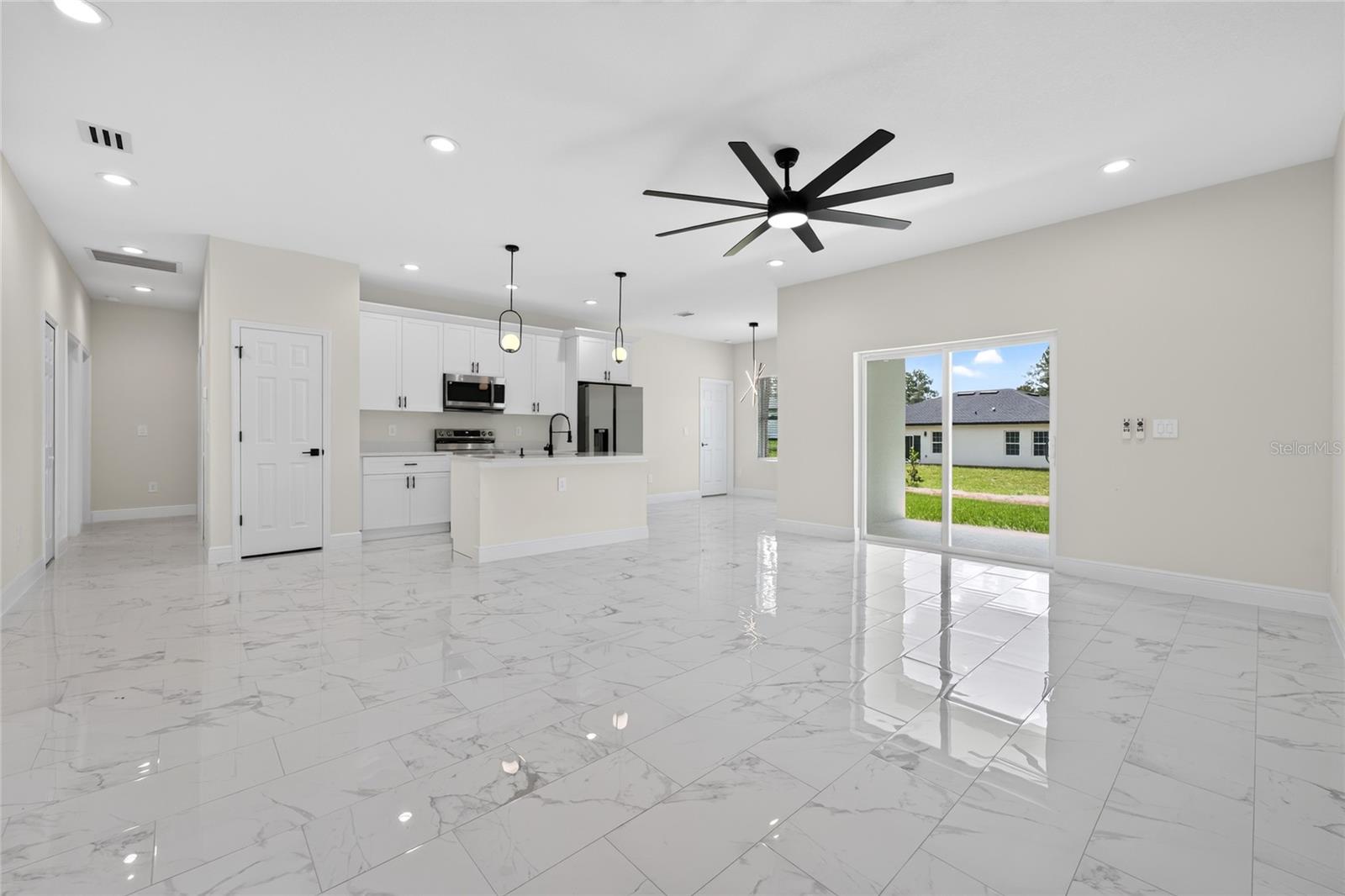 MARION OAKS UN NINE - Residential