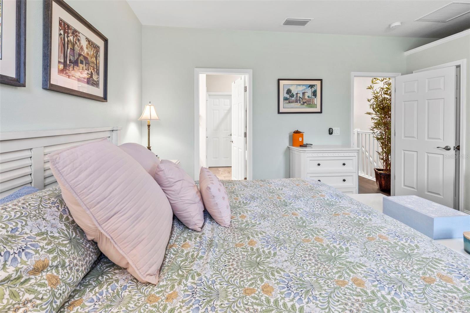 KEMERTON PLACE - Residential Lease