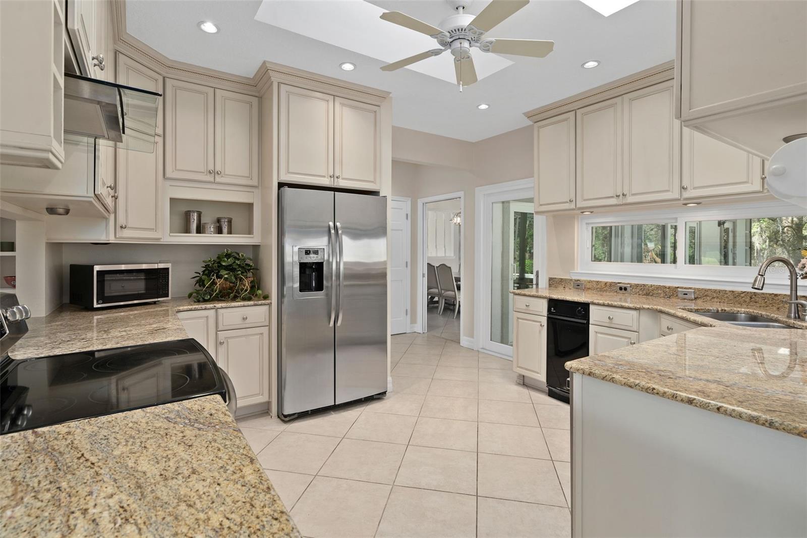 MEADOWLANDS 5 ACRE DEV - Residential
