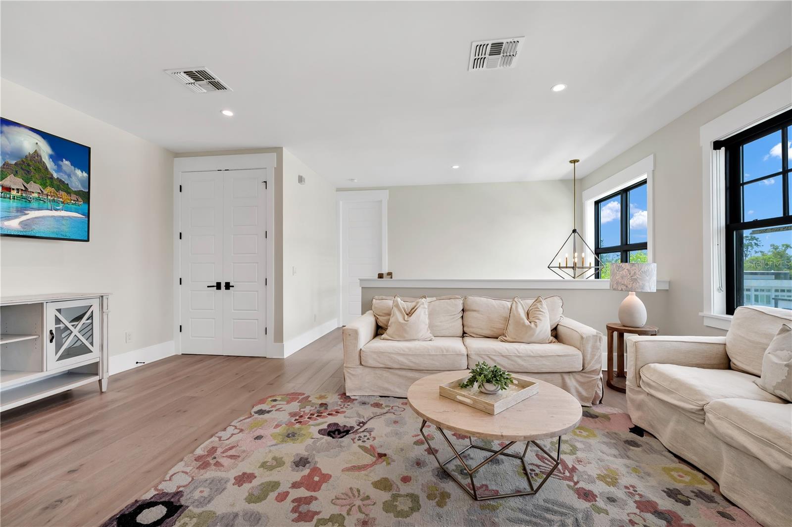 SAWYER SOUND - Residential
