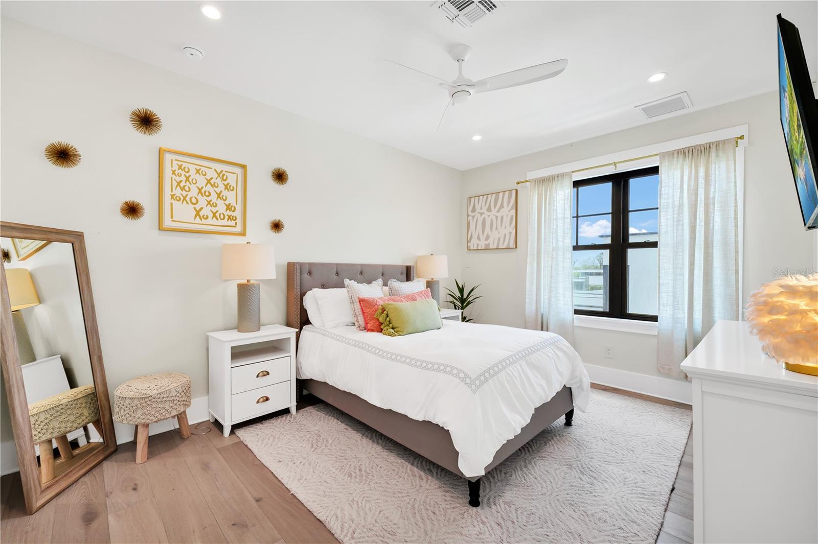 SAWYER SOUND - Residential