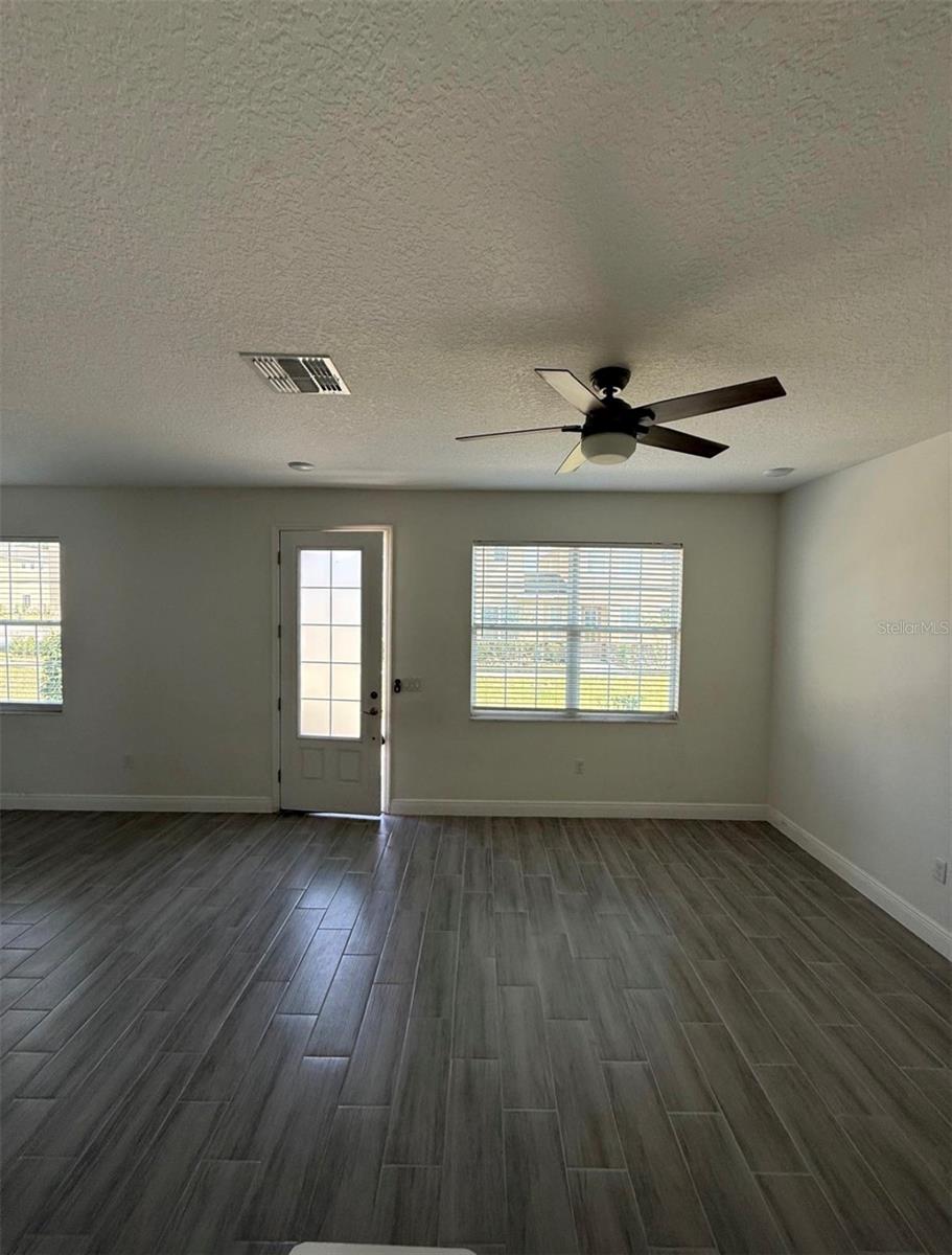 HOLLYGROVE VILLAGE - Residential Lease