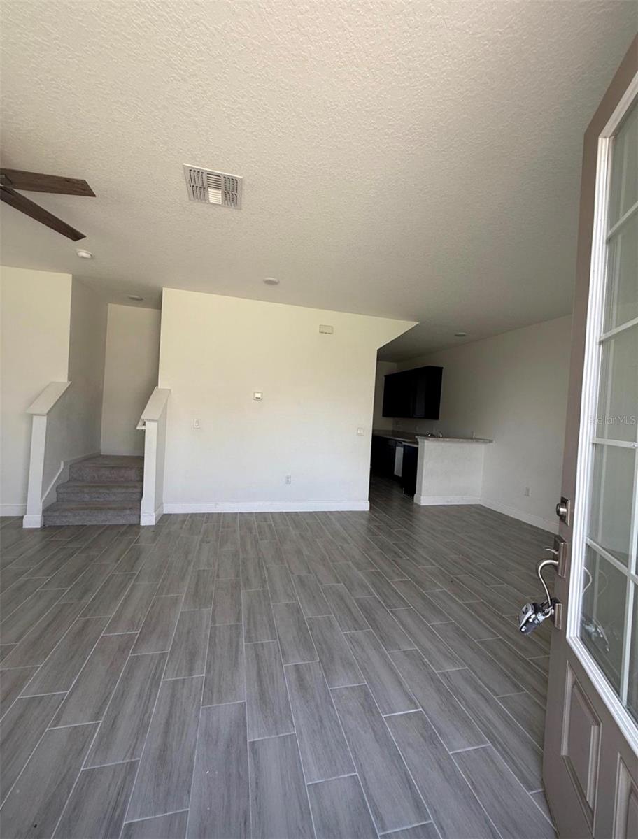 HOLLYGROVE VILLAGE - Residential Lease