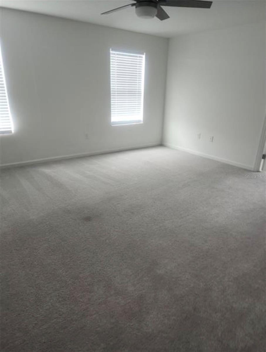 HOLLYGROVE VILLAGE - Residential Lease