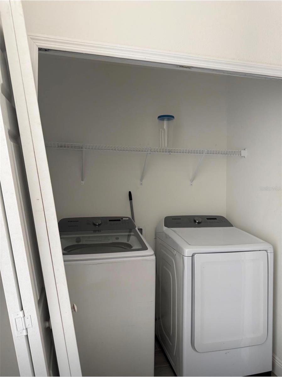 HOLLYGROVE VILLAGE - Residential Lease
