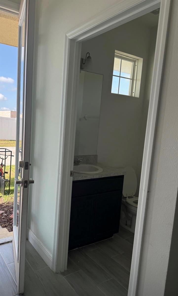 HOLLYGROVE VILLAGE - Residential Lease