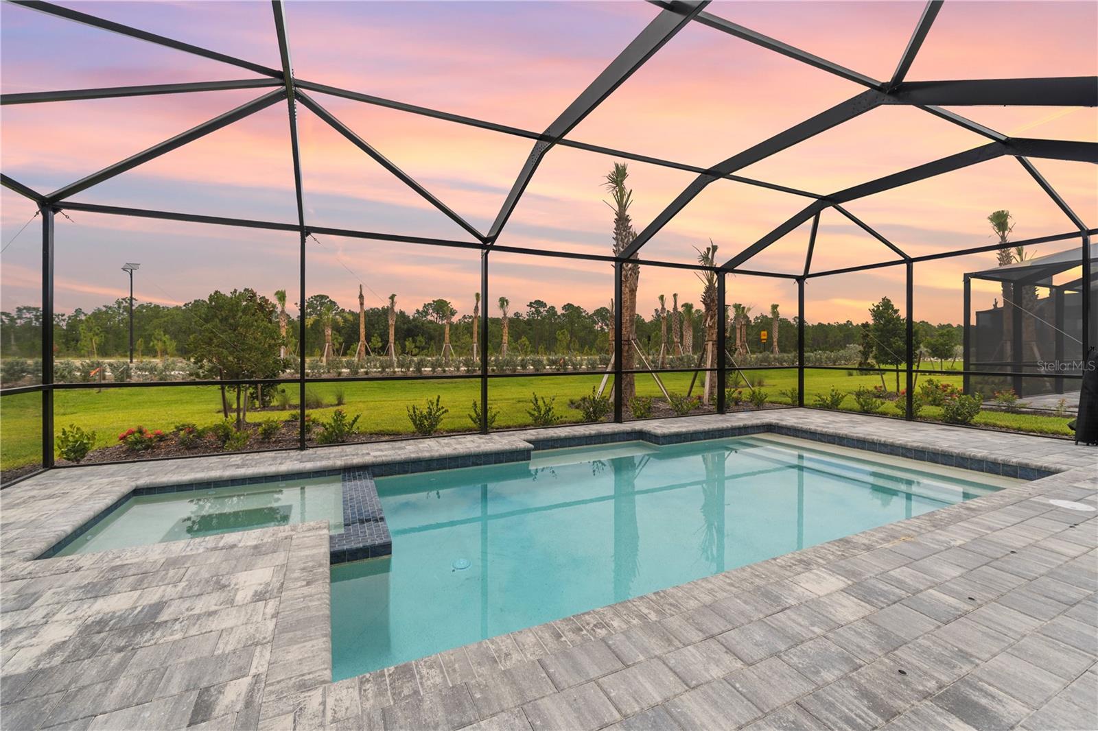 SABAL GLEN - Residential