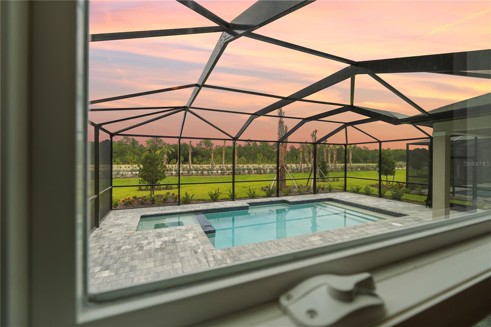 SABAL GLEN - Residential