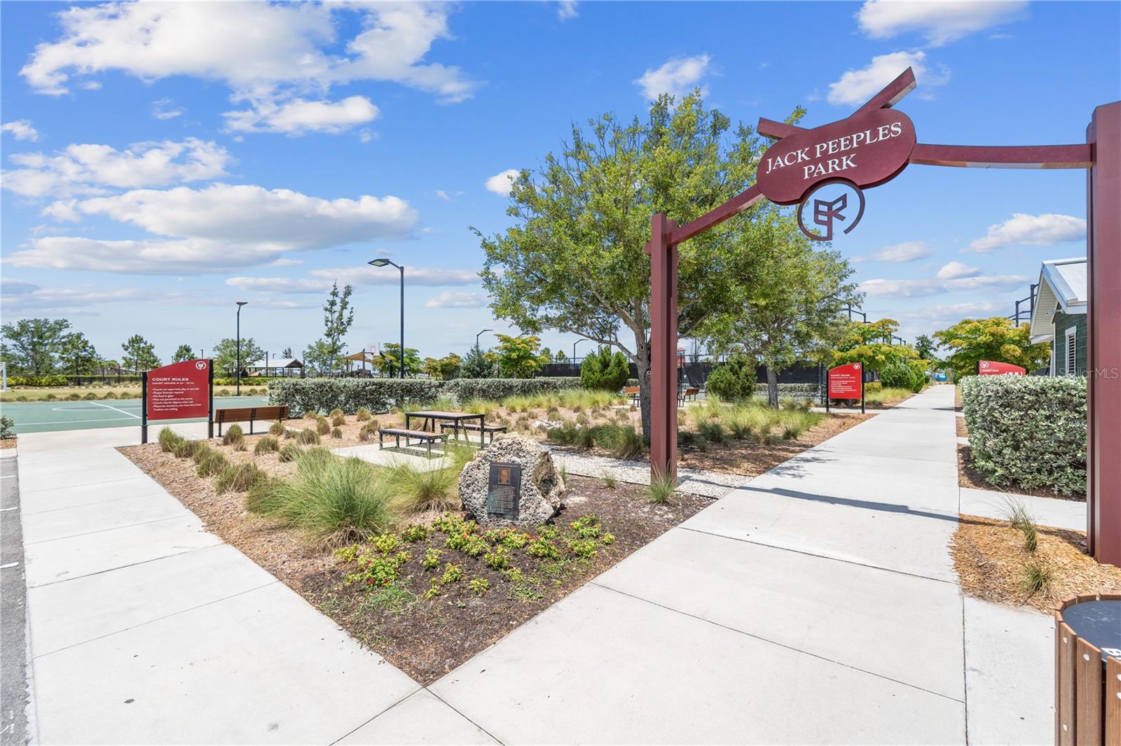 SABAL GLEN - Residential