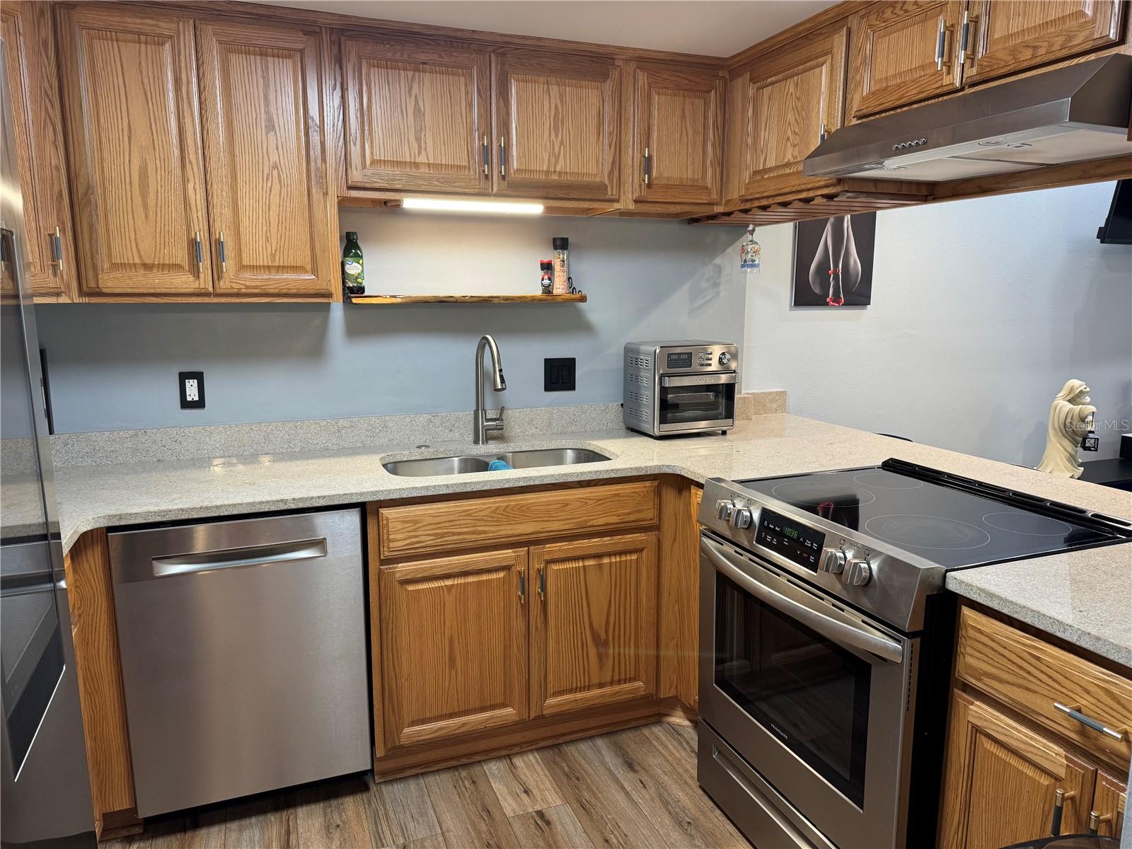 PARADISE LAKES RESORT CONDO - Residential