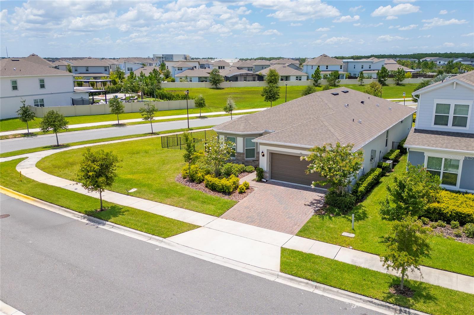 ISLES/LK NONA PH 4 - Residential