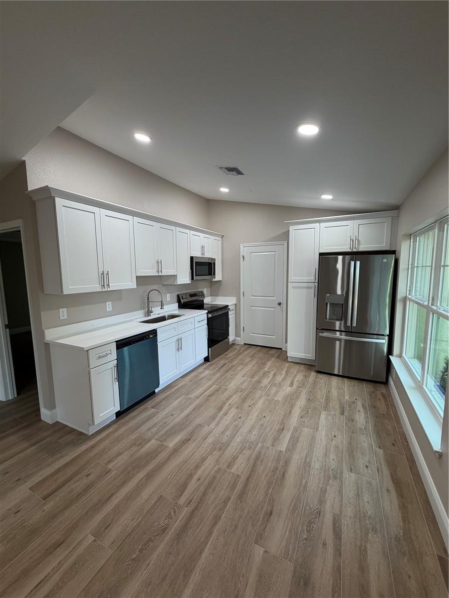 LAKE HARNEY RANCH ESTATES 3RD SEC - Residential