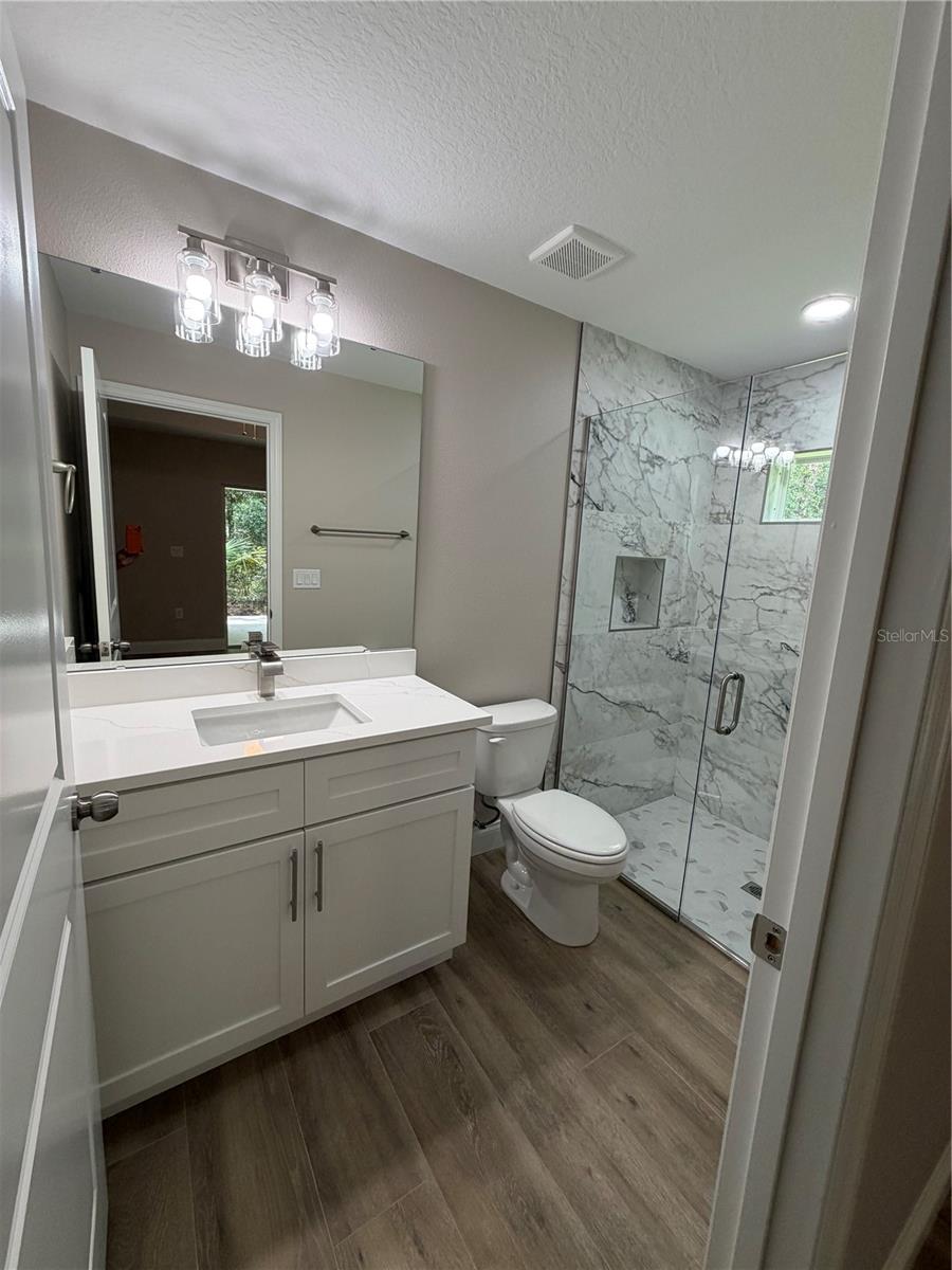LAKE HARNEY RANCH ESTATES 3RD SEC - Residential