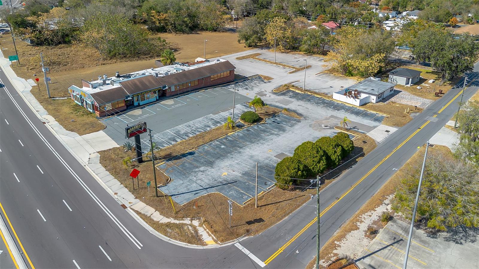 TWIN LAKE PARK SUB - Commercial Sale