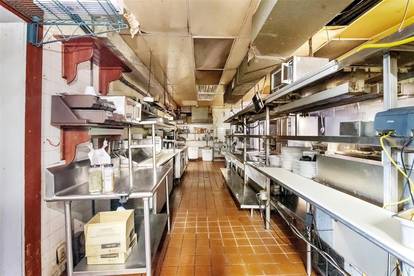 TWIN LAKE PARK SUB - Commercial Sale