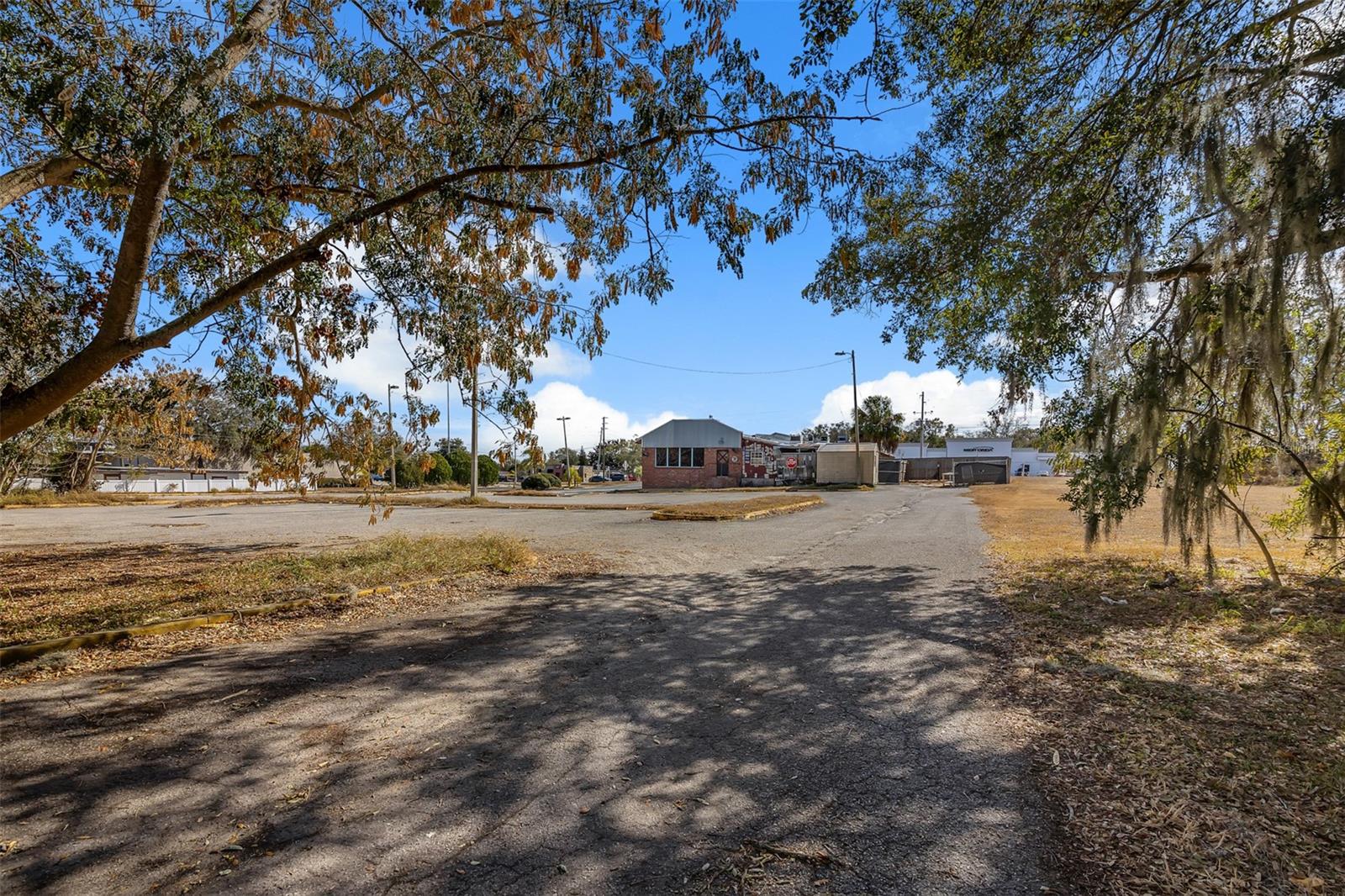 TWIN LAKE PARK SUB - Commercial Sale