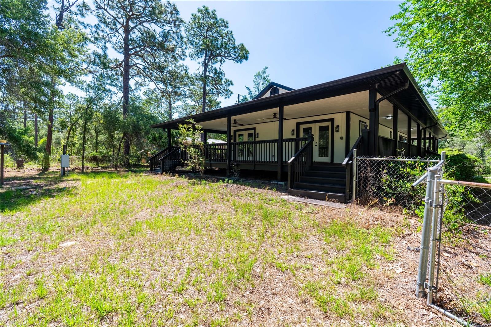 ROLLING PINES - Residential