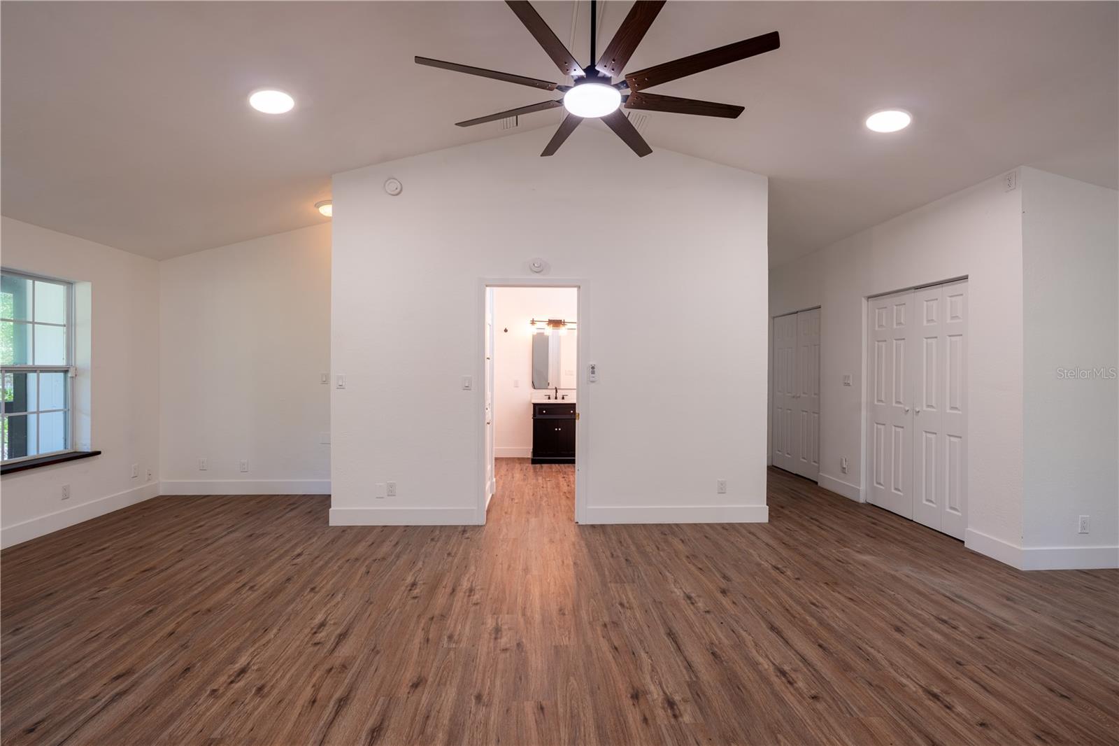 ROLLING PINES - Residential