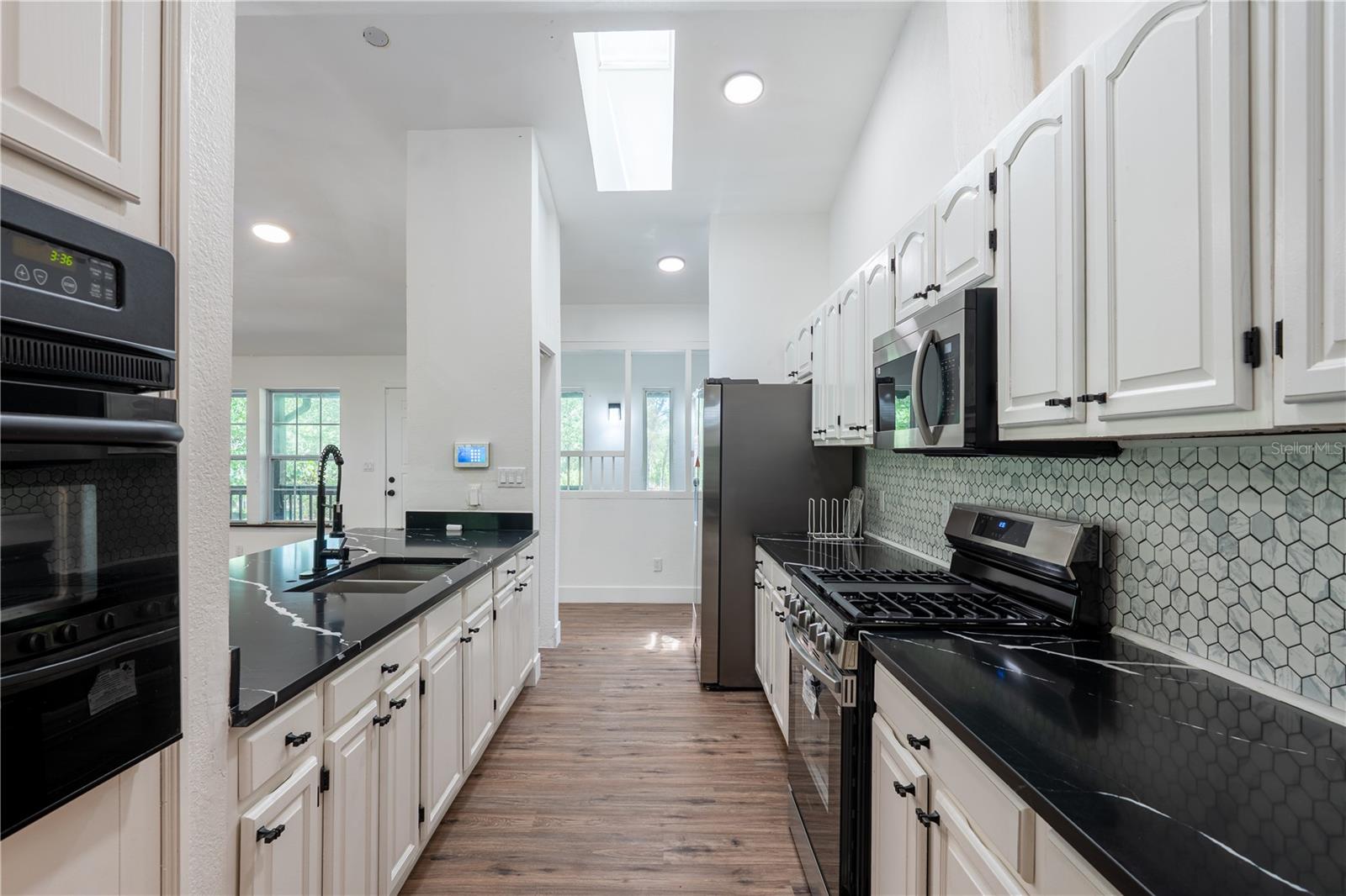 ROLLING PINES - Residential