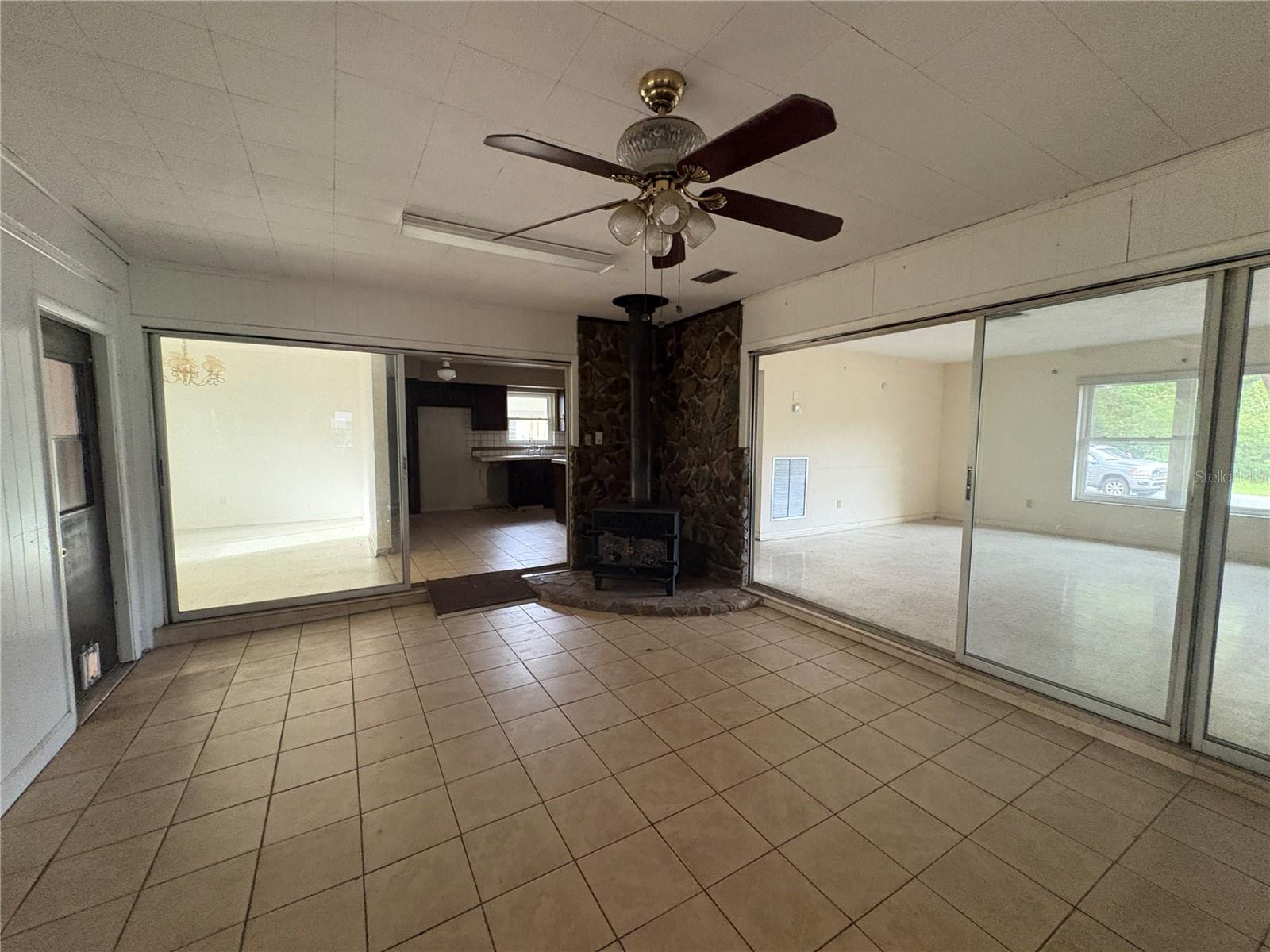 CITRUS SPGS UNIT 02 - Residential