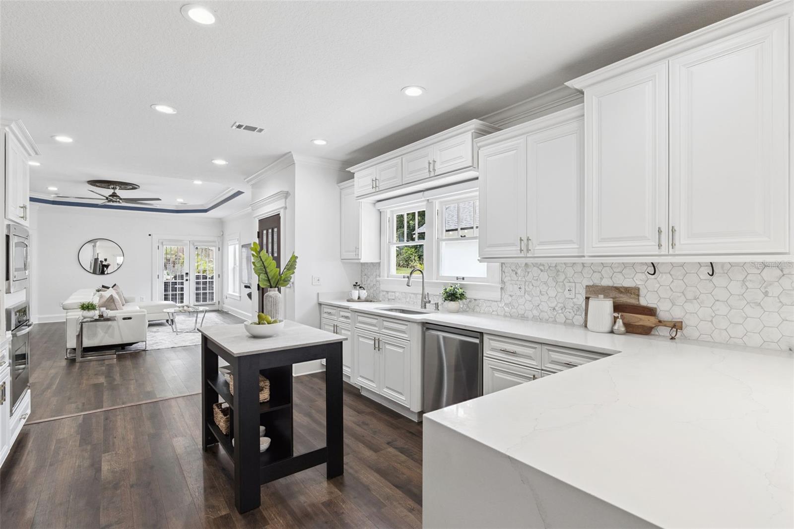 LAKE EOLA HEIGHTS - Residential