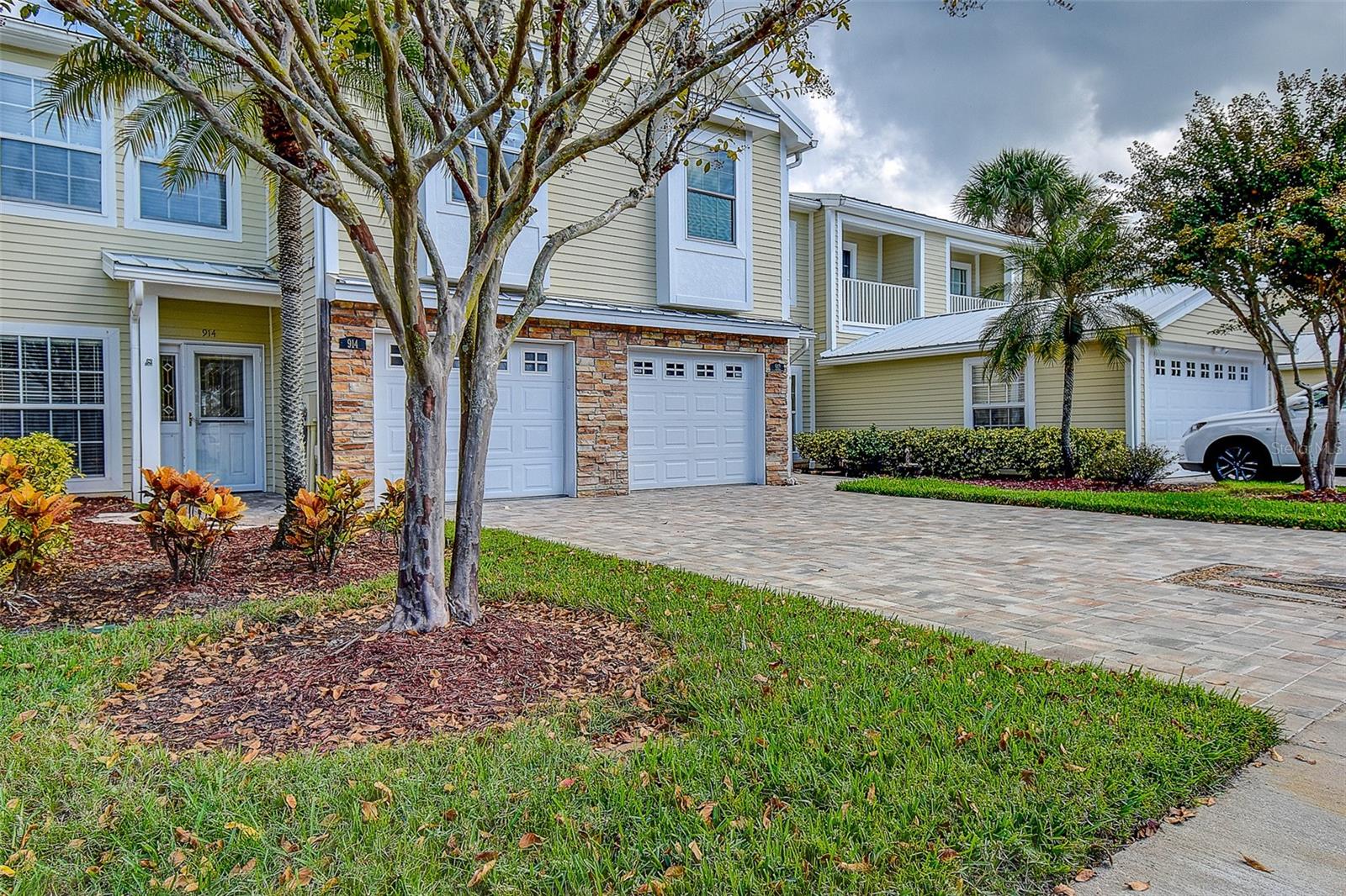 VILLAGE OF SAFETY HARBOR - Residential