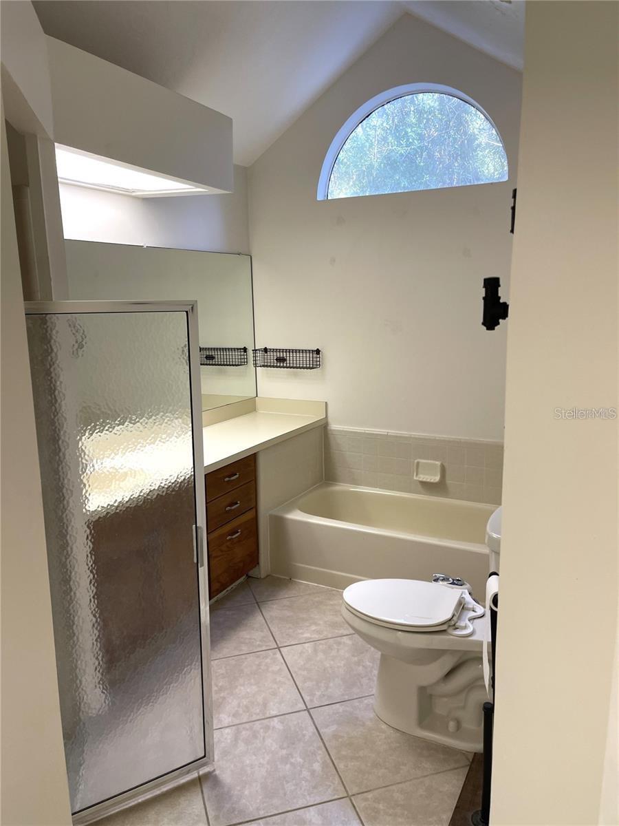 HP/FOUNDERS HILL 5 - Residential Lease