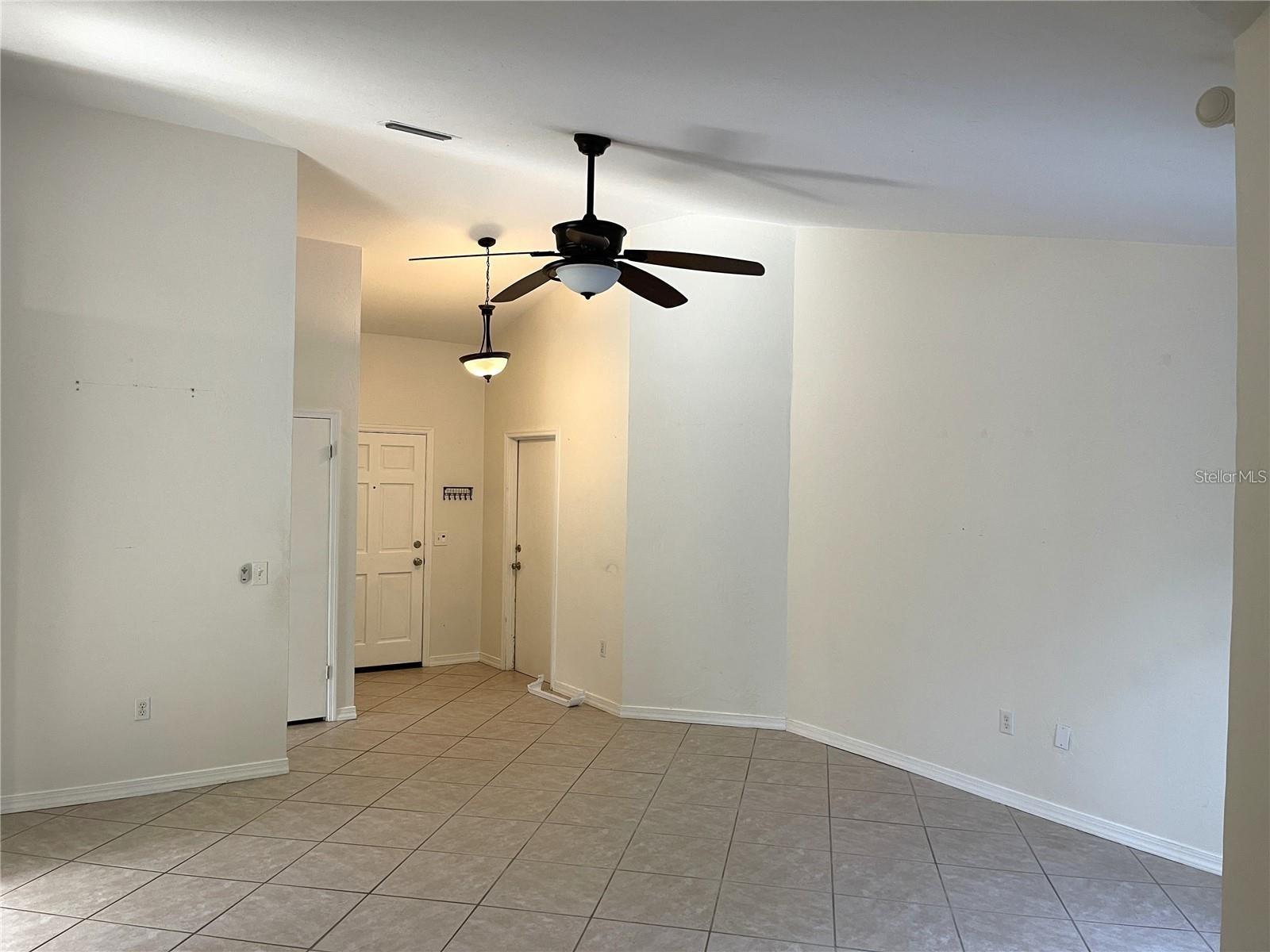 HP/FOUNDERS HILL 5 - Residential Lease