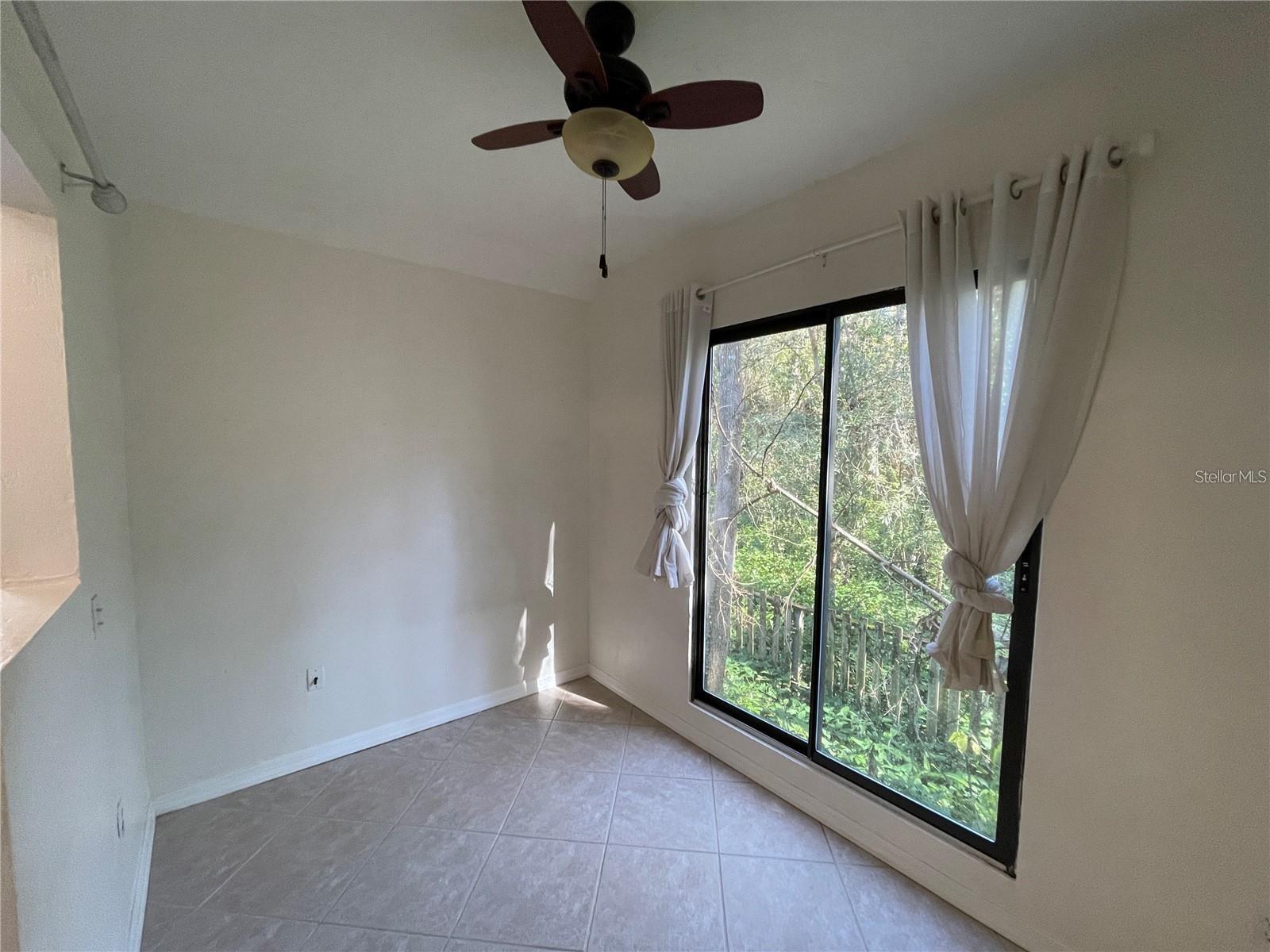 HP/FOUNDERS HILL 5 - Residential Lease