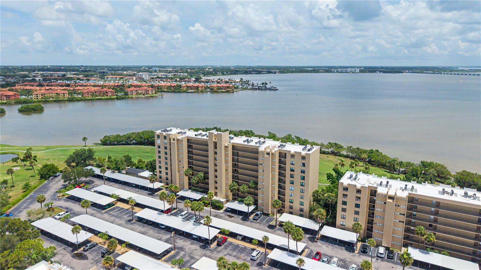 COVE CAY 26-18 VILLAGE I - Residential