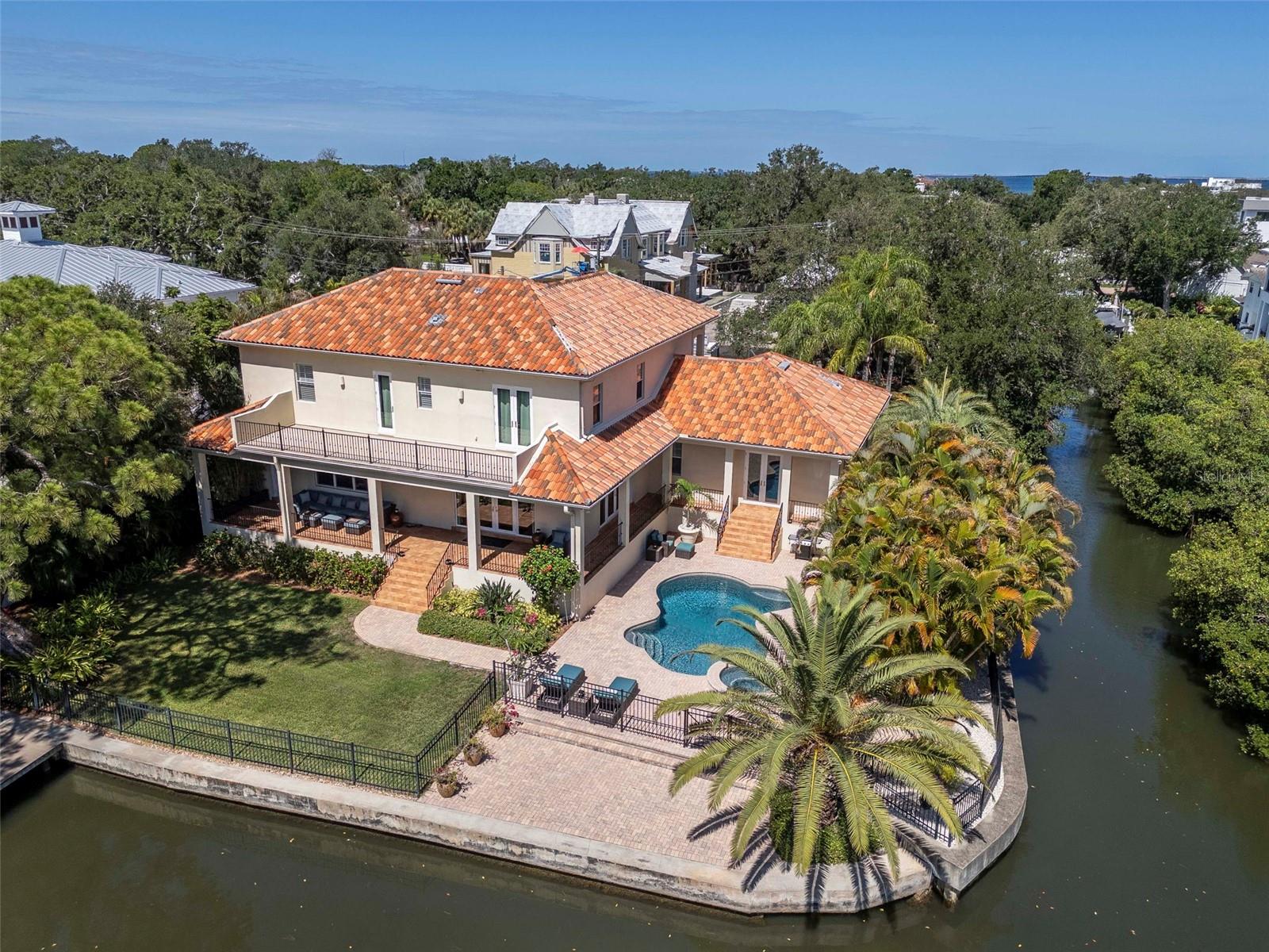 HENDERSON BEACH - Residential