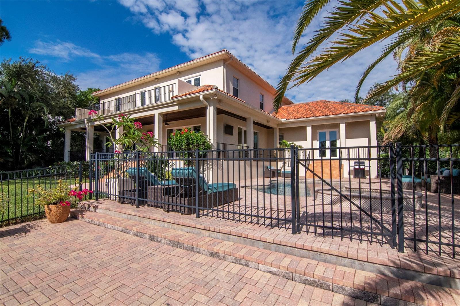 HENDERSON BEACH - Residential