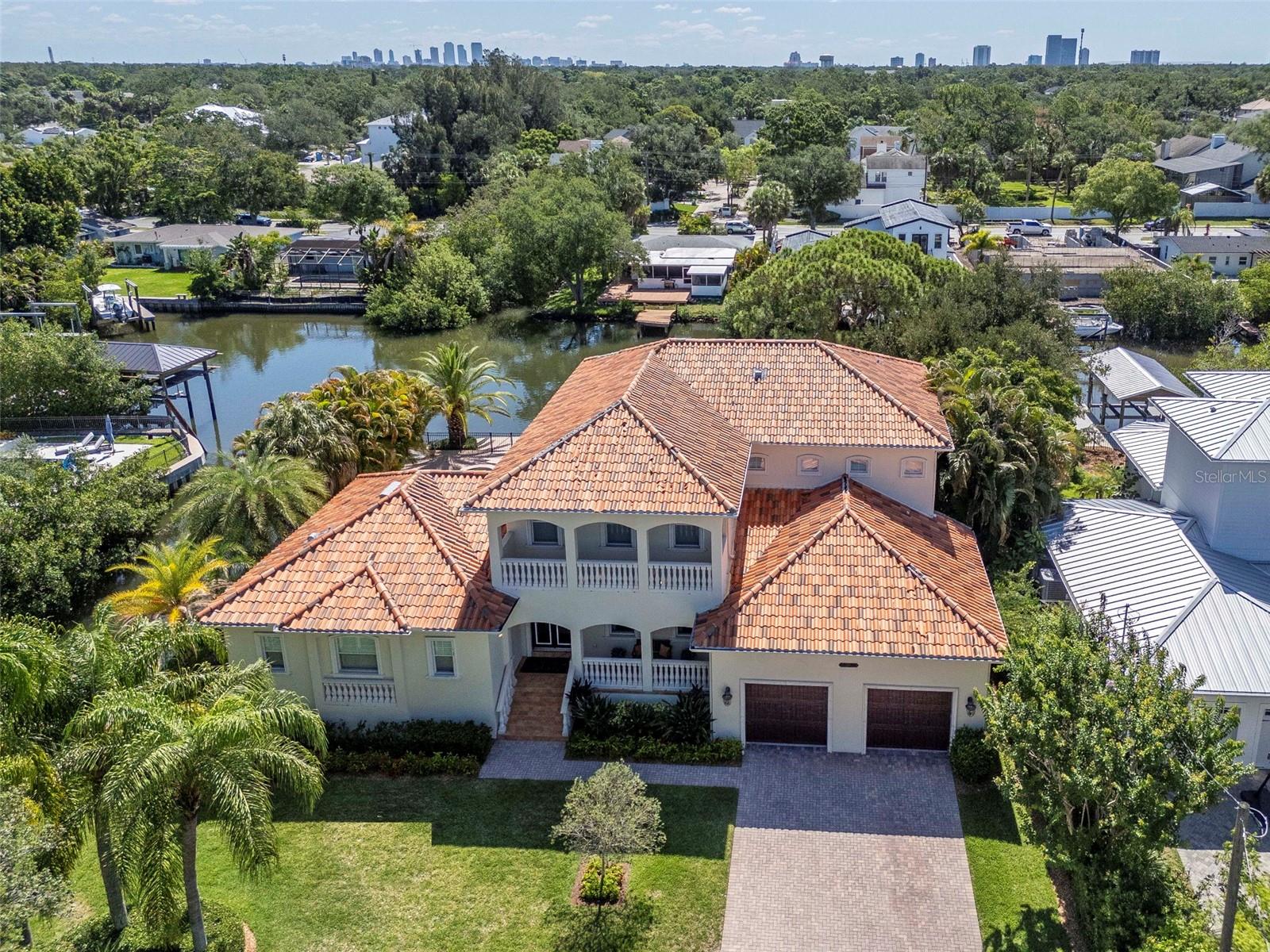 HENDERSON BEACH - Residential