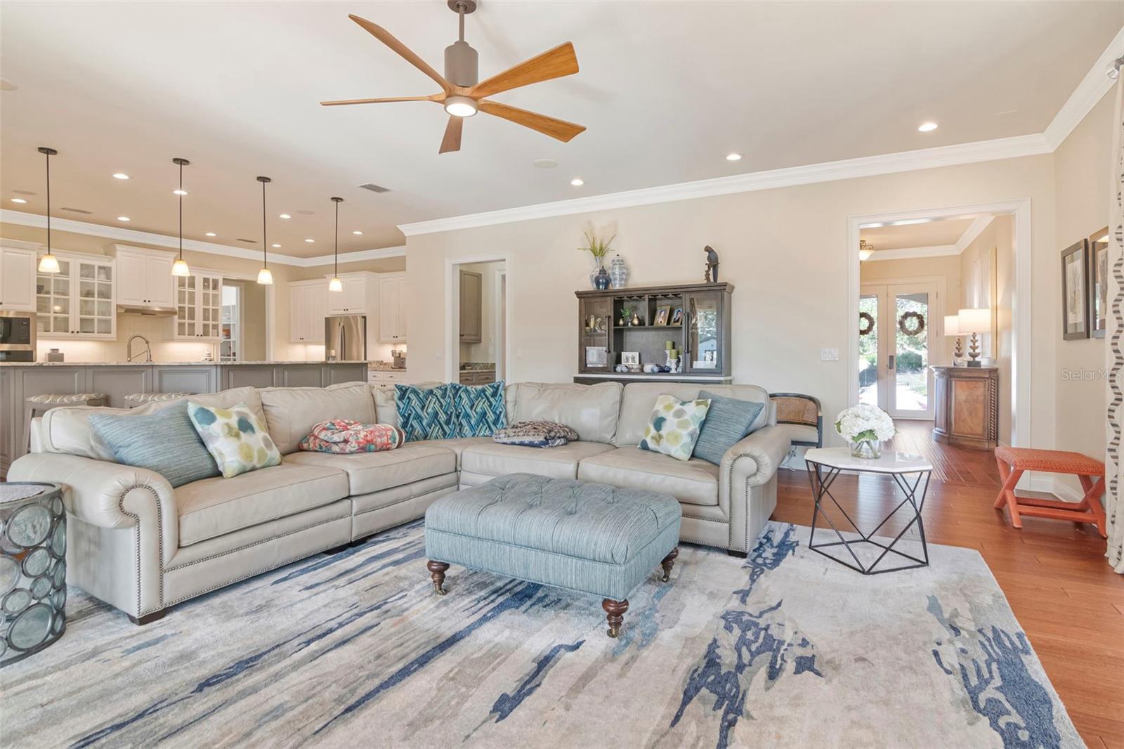 HENDERSON BEACH - Residential