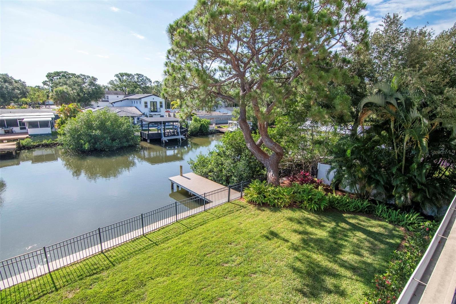 HENDERSON BEACH - Residential