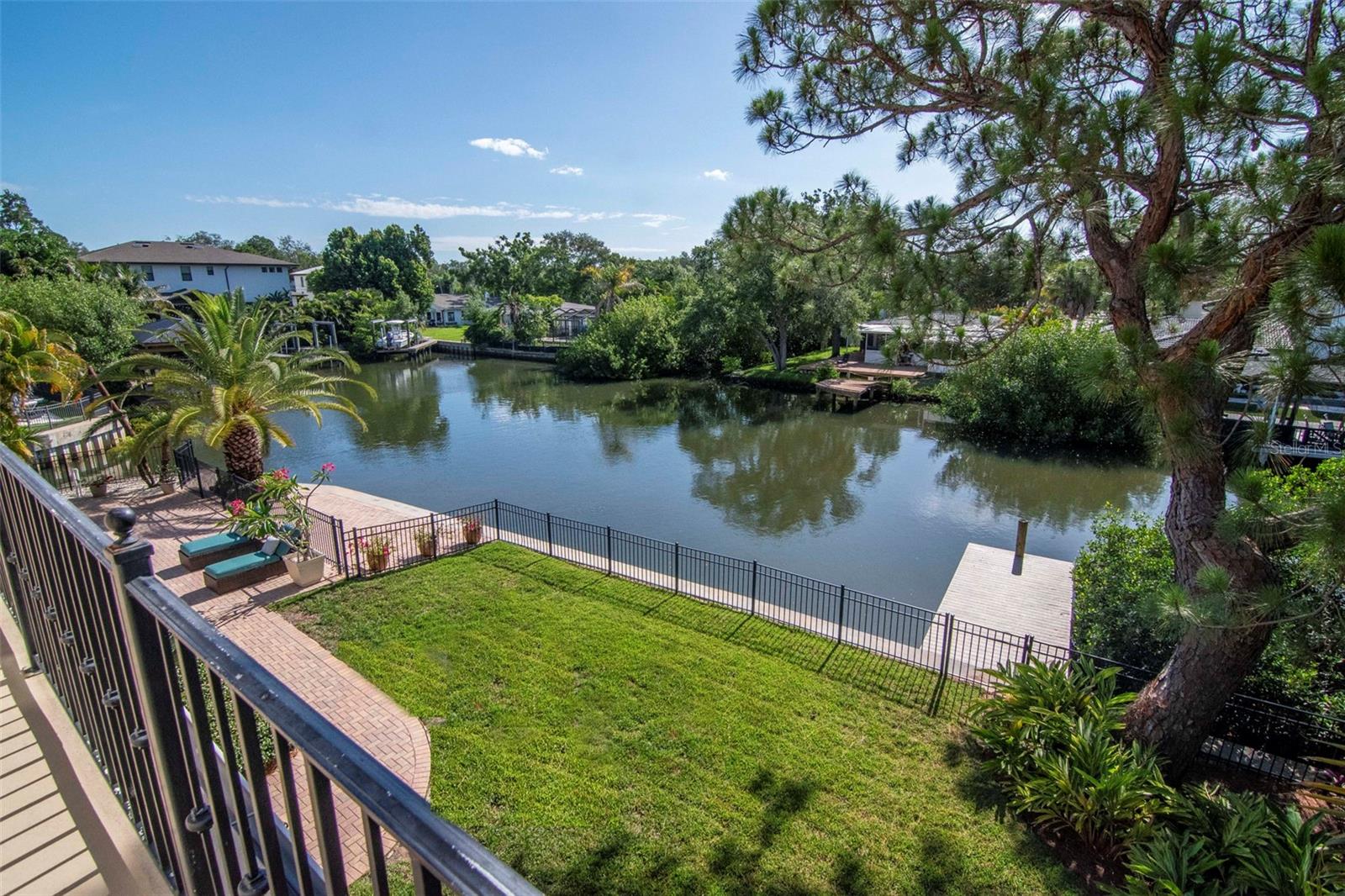 HENDERSON BEACH - Residential