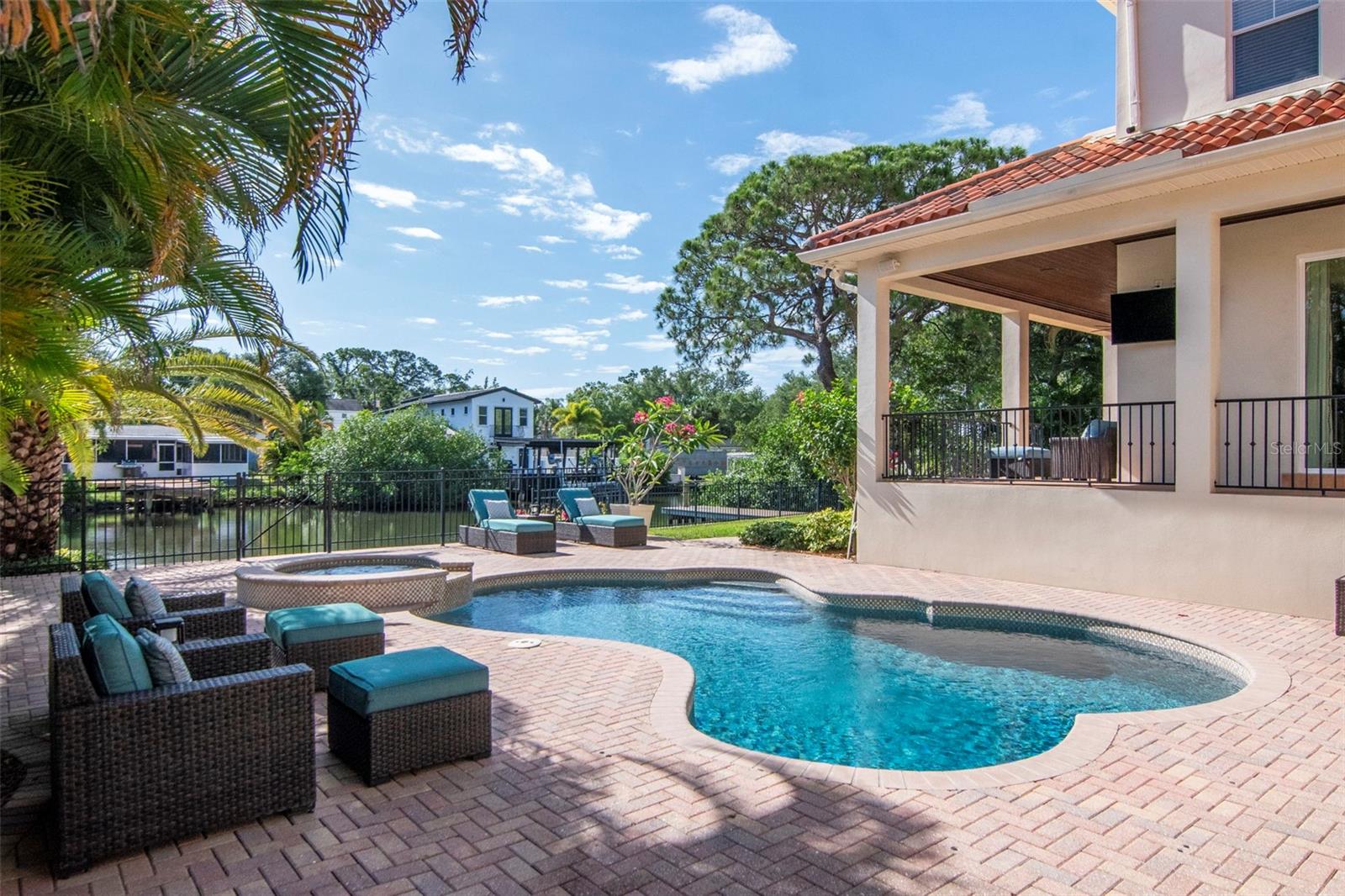 HENDERSON BEACH - Residential