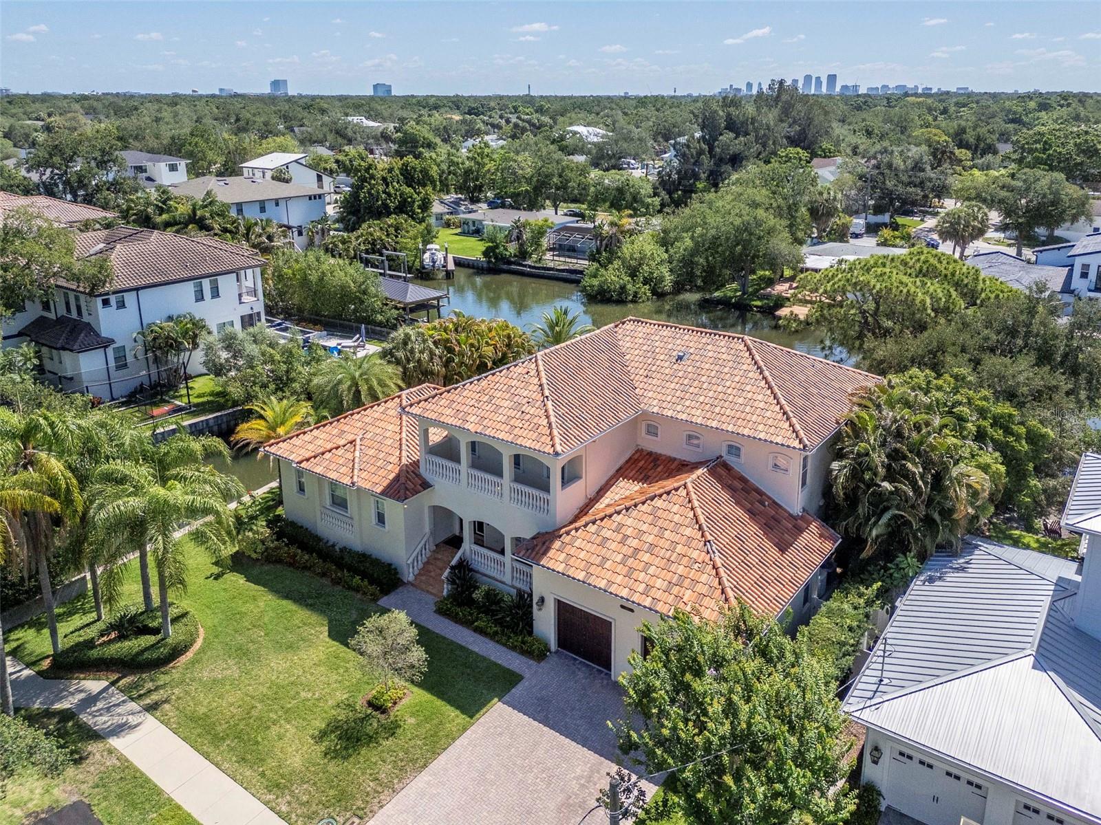 HENDERSON BEACH - Residential