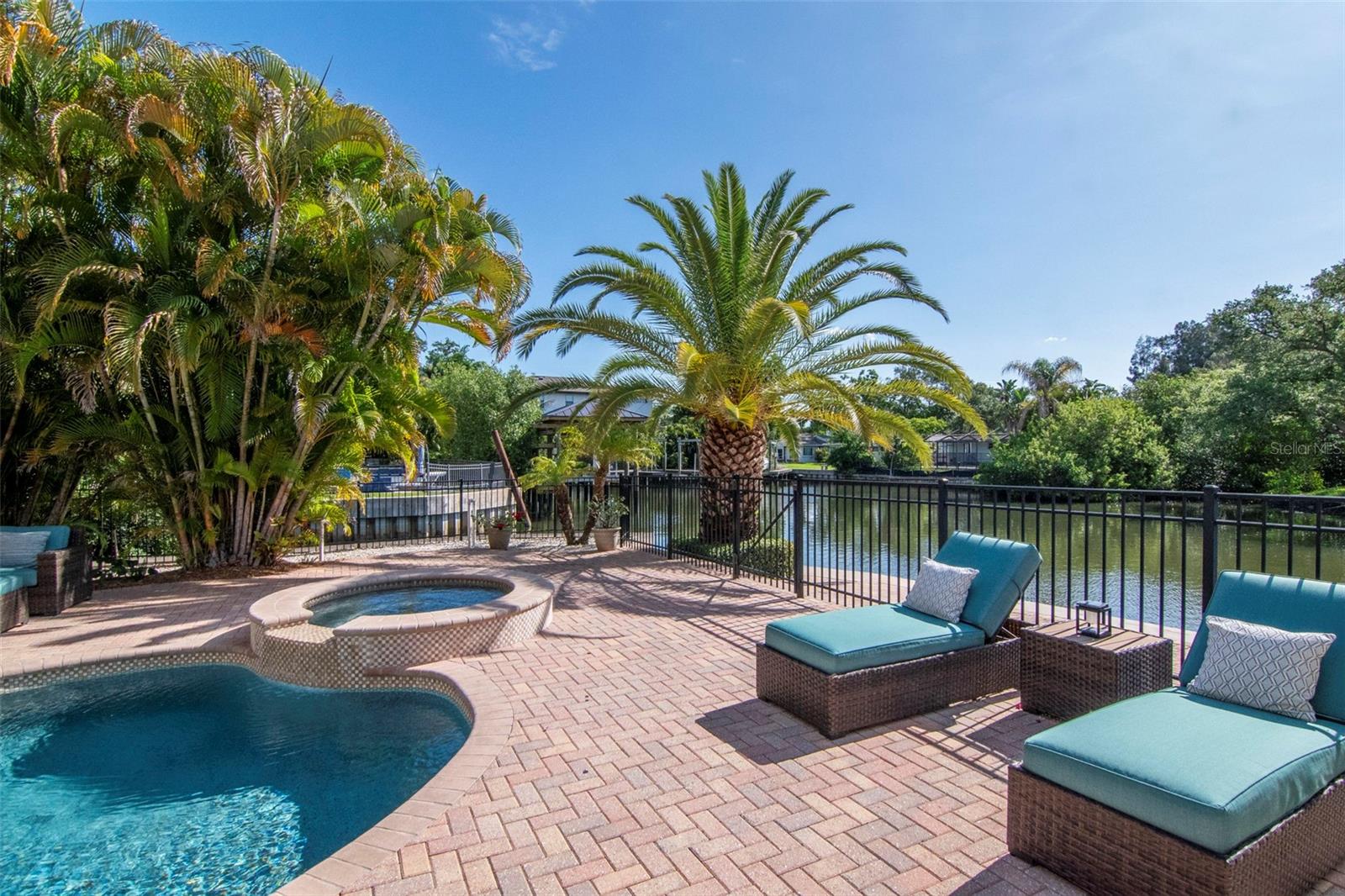 HENDERSON BEACH - Residential