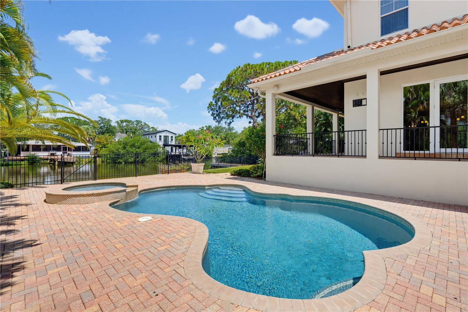 HENDERSON BEACH - Residential