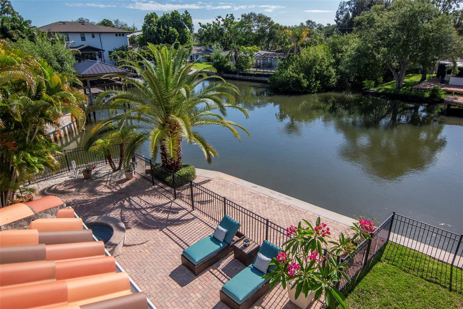 HENDERSON BEACH - Residential