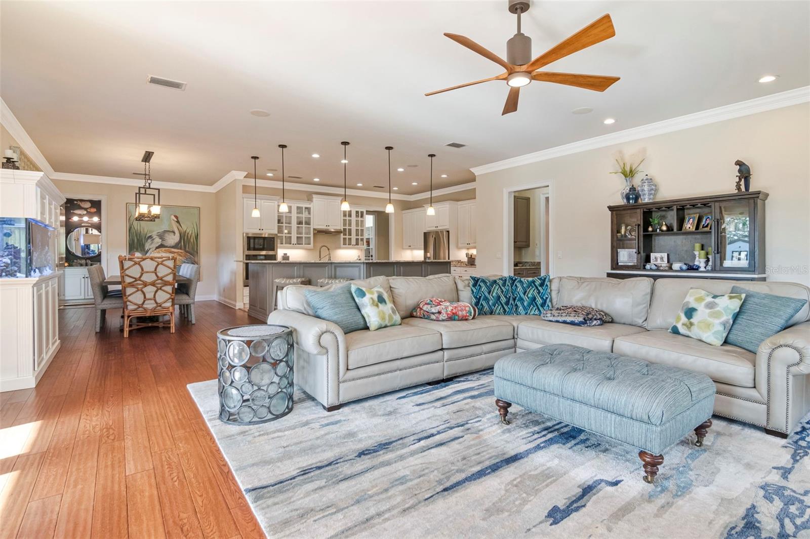 HENDERSON BEACH - Residential