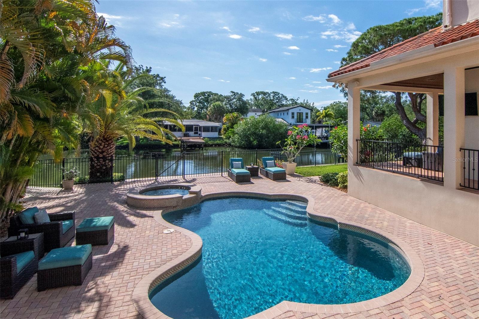 HENDERSON BEACH - Residential