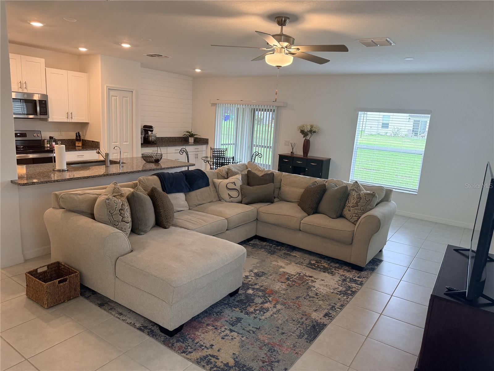 ABBOTT SQUARE PH 1B - Residential Lease