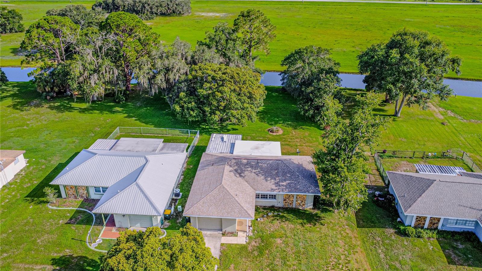 OAKWOOD VILLAS - Residential