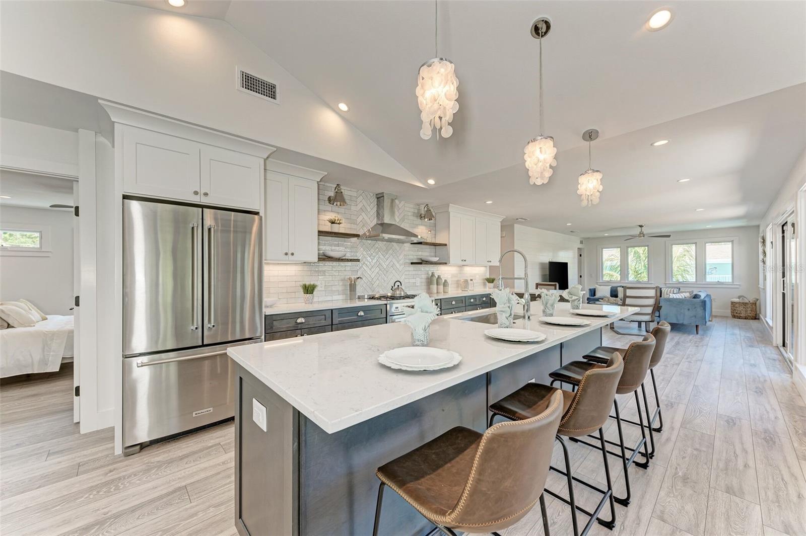 LUANA ISLES - Residential