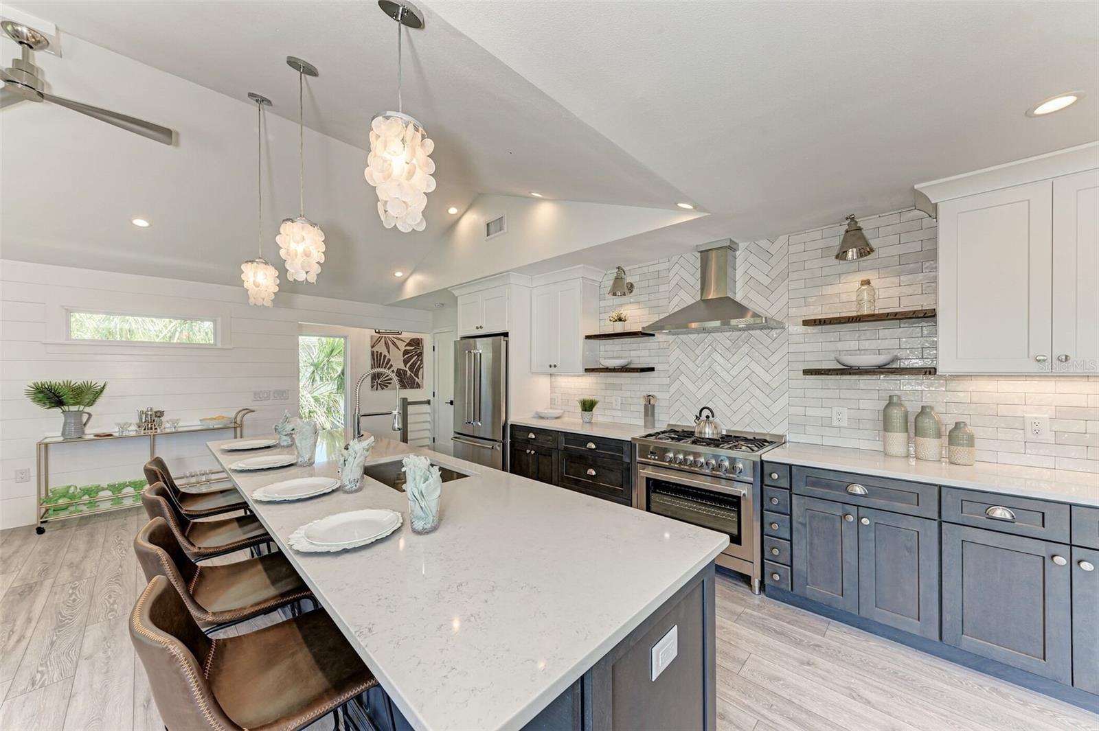 LUANA ISLES - Residential