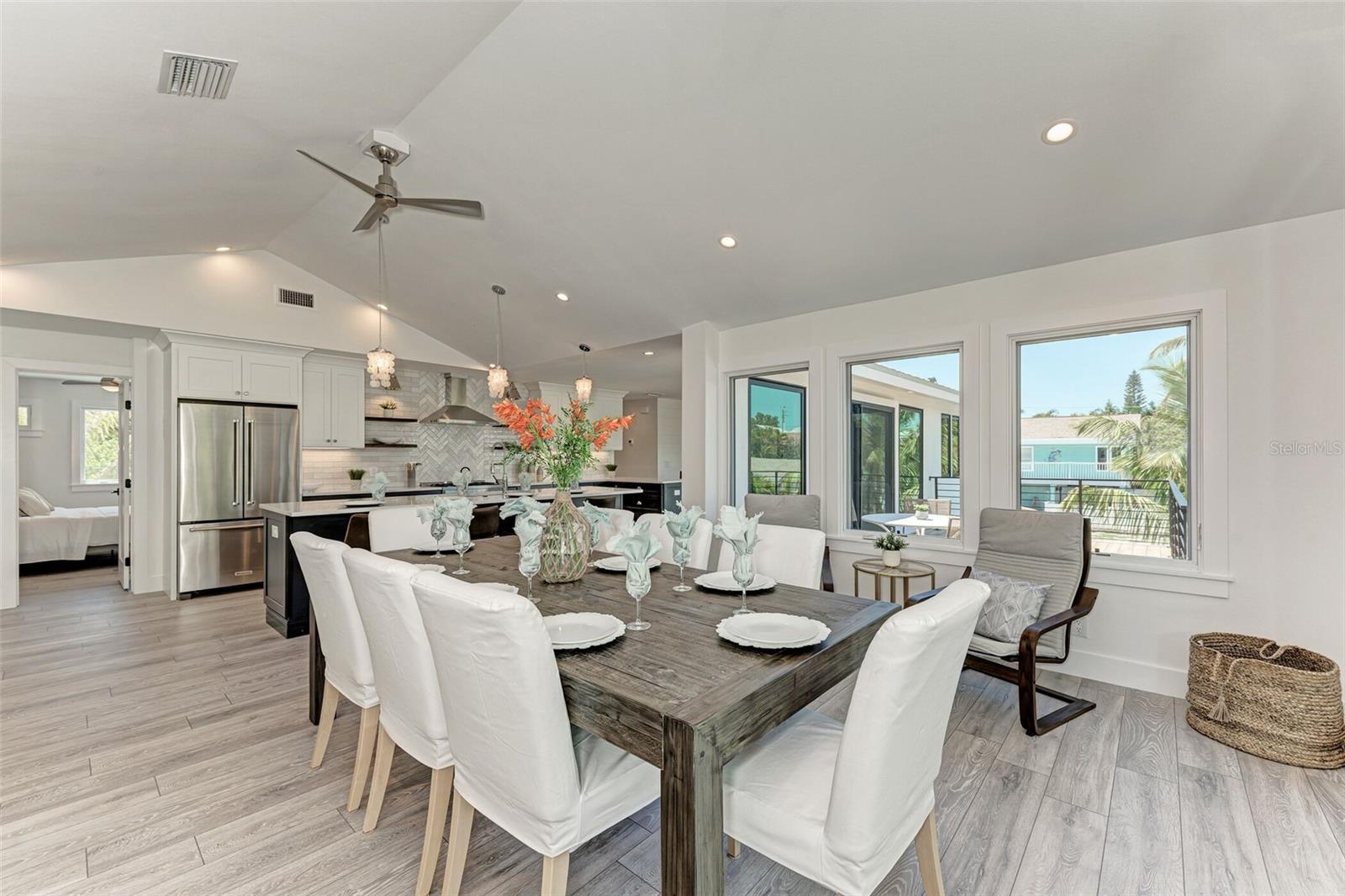LUANA ISLES - Residential