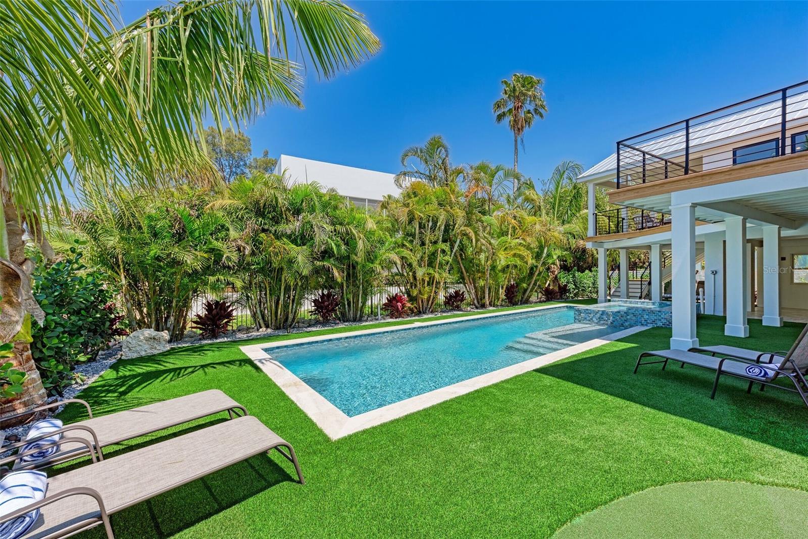 LUANA ISLES - Residential