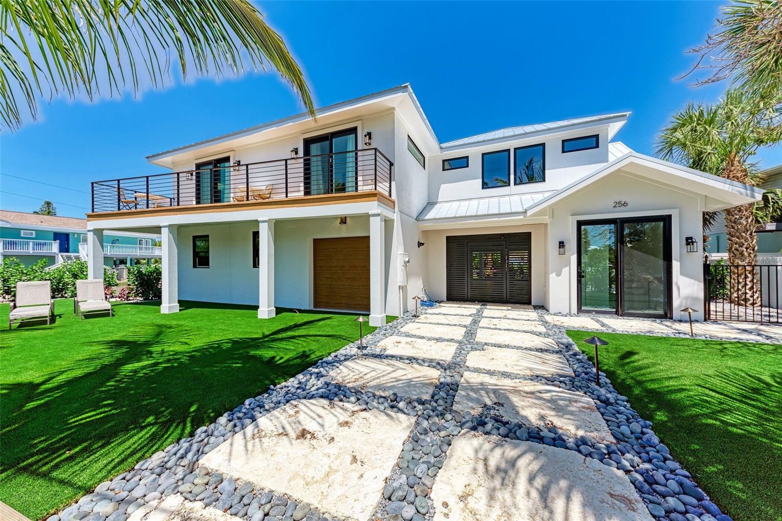 LUANA ISLES - Residential